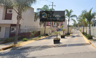 CASA EN REMATE SANTA CRUZ DEL VALLE SAN PEDRO TLAQUEPAQUE CERCA PLAZA REGINA