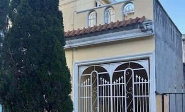 Venta Casa Balcones de Anahuac II