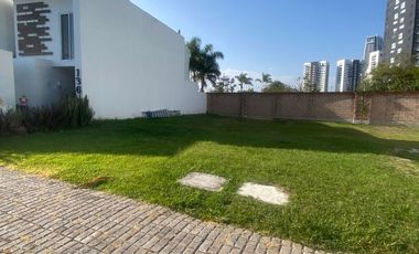 LOTE UNICO EXCLUSIVO EN VENETO