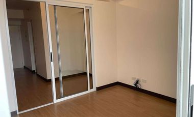 RFO 1BR CONDO IN ALLEGRA GARDEN PLACE  NEAR BGC,MAKATI CITY,CAPITAL COMMONS