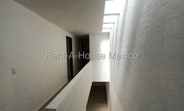 Cumbres del lago rento duplex planta alta 3 recamaras 3 baños y amenidades