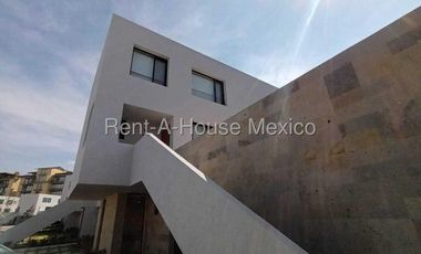 Cumbres del lago rento duplex planta alta 3 recamaras 3 baños y amenidades