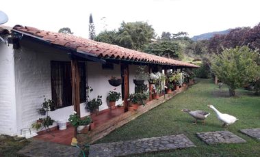 VENTA DE CASA CAMPESTRE EN PAVITAS