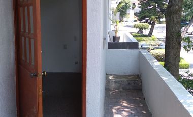 LINDA CASA EN CONDOMINIO AVE. SAN BERNABE A 5 MIN. COLEGIO GREEN HILLS