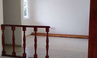 LINDA CASA EN CONDOMINIO AVE. SAN BERNABE A 5 MIN. COLEGIO GREEN HILLS