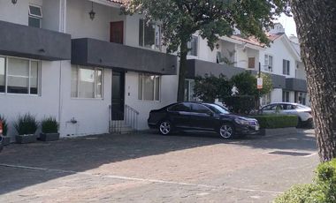 LINDA CASA EN CONDOMINIO AVE. SAN BERNABE A 5 MIN. COLEGIO GREEN HILLS