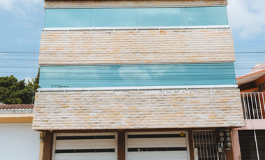 SE RENTA EDIFICIO PARA OFICINAS EN SAN MANUEL, EXCELENTE PRECIO