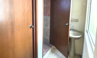 SE RENTA EDIFICIO PARA OFICINAS EN SAN MANUEL, EXCELENTE PRECIO