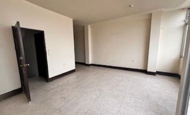 EN VENTA EDIFICIO RENTERO EN LAS CALLES GUERRERO MARTINEZ ENTRE BRASIL Y CUENCA, GUAYAQUIL