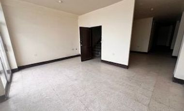 EN VENTA EDIFICIO RENTERO EN LAS CALLES GUERRERO MARTINEZ ENTRE BRASIL Y CUENCA, GUAYAQUIL