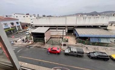 EN VENTA EDIFICIO RENTERO EN LAS CALLES GUERRERO MARTINEZ ENTRE BRASIL Y CUENCA, GUAYAQUIL