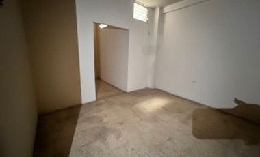 EN VENTA EDIFICIO RENTERO EN LAS CALLES GUERRERO MARTINEZ ENTRE BRASIL Y CUENCA, GUAYAQUIL