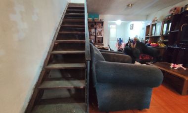 Vende Casa plena Av.Ejercito entre San Jose y Los Comendadores Futuro Metro San Geronimo