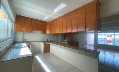 VENTA CASA NUEVA COSTA AZUL