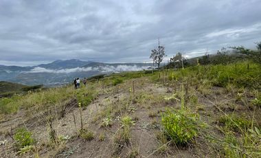 Terreno de venta  en la mitad del mundo , sector Rumicucho, Quito . Ecuador.