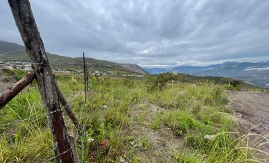 Terreno de venta  en la mitad del mundo , sector Rumicucho, Quito . Ecuador.