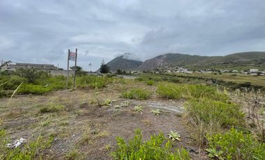 Terreno de venta  en la mitad del mundo , sector Rumicucho, Quito . Ecuador.