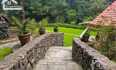 VENTA DE CABAÑA CON HERMOSOS JARDINES MINERAL DEL CHICO, CARBONERAS