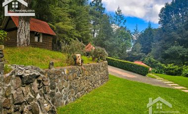 VENTA DE CABAÑA CON HERMOSOS JARDINES MINERAL DEL CHICO, CARBONERAS