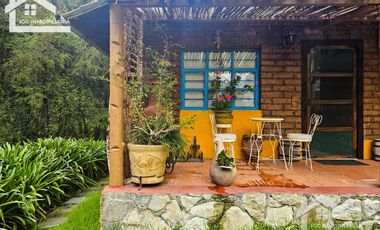 VENTA DE CABAÑA CON HERMOSOS JARDINES MINERAL DEL CHICO, CARBONERAS