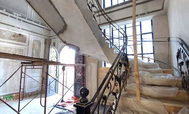 Rumah Super Mewah 3 Lantai Banyuraden