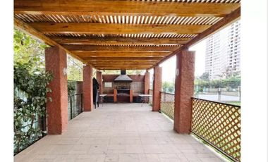 En venta muy amplio departamento de 3 dormitorios - Rodrigo de Araya