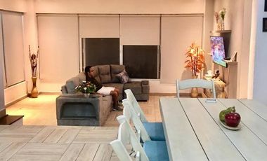 VENTA DE CASA SOLA CON ALBERCA Y JARDIN DENTRO DE FRACC. EN TLAYACAPAN, MORELOS.