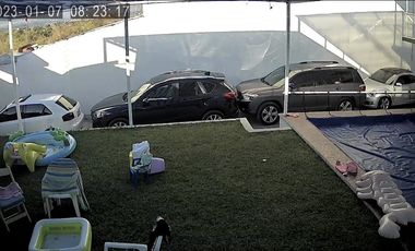 VENTA DE CASA SOLA CON ALBERCA Y JARDIN DENTRO DE FRACC. EN TLAYACAPAN, MORELOS.