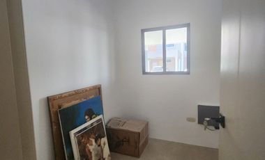 Samborondon, Renta de Linda Casa 3 dormitorios sin muebles