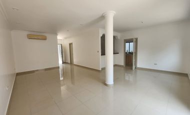 Samborondon, Renta de Linda Casa 3 dormitorios sin muebles