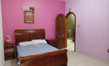 Se vende casa con finos acabados en Machala