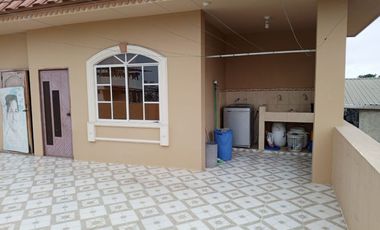 Se vende casa con finos acabados en Machala