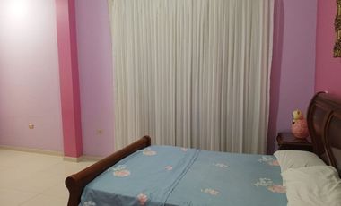 Se vende casa con finos acabados en Machala