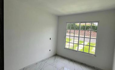 CASA EN UN NIVEL EN  VENTA