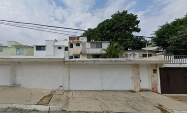 VENTA DE CASA CALLE NUEVO LEON, PETROLERA COATZACUALCOS- SH05