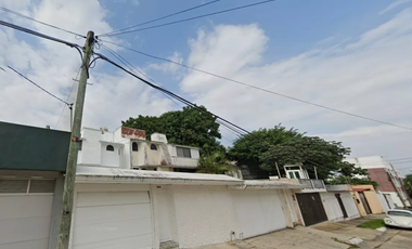 VENTA DE CASA CALLE NUEVO LEON, PETROLERA COATZACUALCOS- SH05