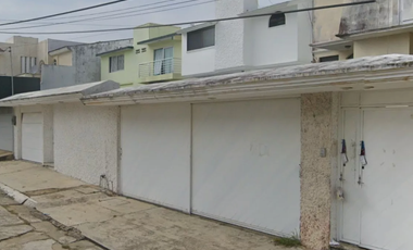 VENTA DE CASA CALLE NUEVO LEON, PETROLERA COATZACUALCOS- SH05
