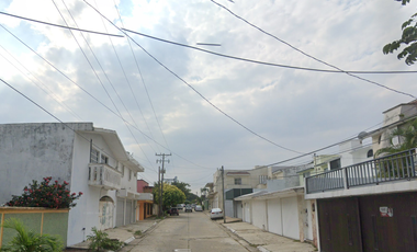 VENTA DE CASA CALLE NUEVO LEON, PETROLERA COATZACUALCOS- SH05