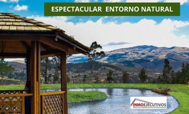 Quinta en Urbanización cerrada. Tabacundo