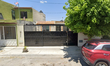 - Casas En Remates Bancarios Ristra, Residencial Hacienda el Cortijo, 25093 Saltillo, Coahuila.