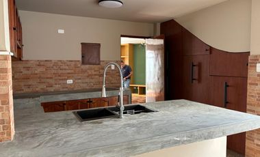 ALQUILO LINDA CASA REMODELADA EN CONDOMINIO CERCA AL JOCKEY