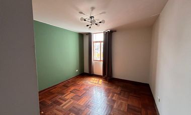 ALQUILO LINDA CASA REMODELADA EN CONDOMINIO CERCA AL JOCKEY