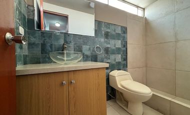 ALQUILO LINDA CASA REMODELADA EN CONDOMINIO CERCA AL JOCKEY