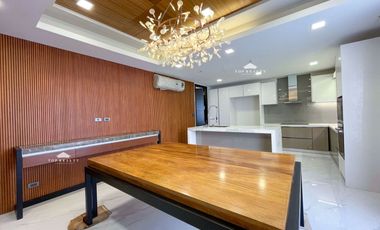 520sqm Townhouse 4-Bedroom 4BR Inner Unit with Elevator in Quezon City at New Manila, QC