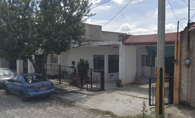 CASA EN EL SALTO POTRERO NUEVO CERCA DEL DEPORTIVO EL SALTO REMATE BANCARIO