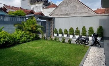 Dijual/Disewakan Rumah Perum Sari Jimbaran Nusa Dua Bali Fully Furnished Bagus Nyaman Siap Huni Lokasi Sangat Strategis