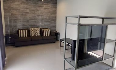 Dijual/Disewakan Rumah Perum Sari Jimbaran Nusa Dua Bali Fully Furnished Bagus Nyaman Siap Huni Lokasi Sangat Strategis
