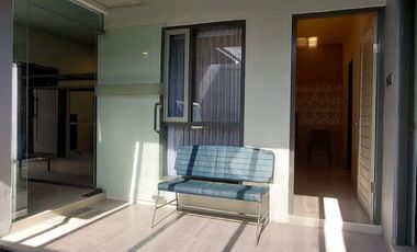 Dijual/Disewakan Rumah Perum Sari Jimbaran Nusa Dua Bali Fully Furnished Bagus Nyaman Siap Huni Lokasi Sangat Strategis