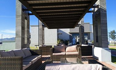 Casa en Venta de 2 Recamaras con Cisterna y Cocina de regalo al Sur de Pachuca.
