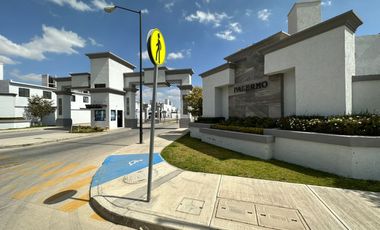 Casa en Venta de 2 Recamaras con Cisterna y Cocina de regalo al Sur de Pachuca.